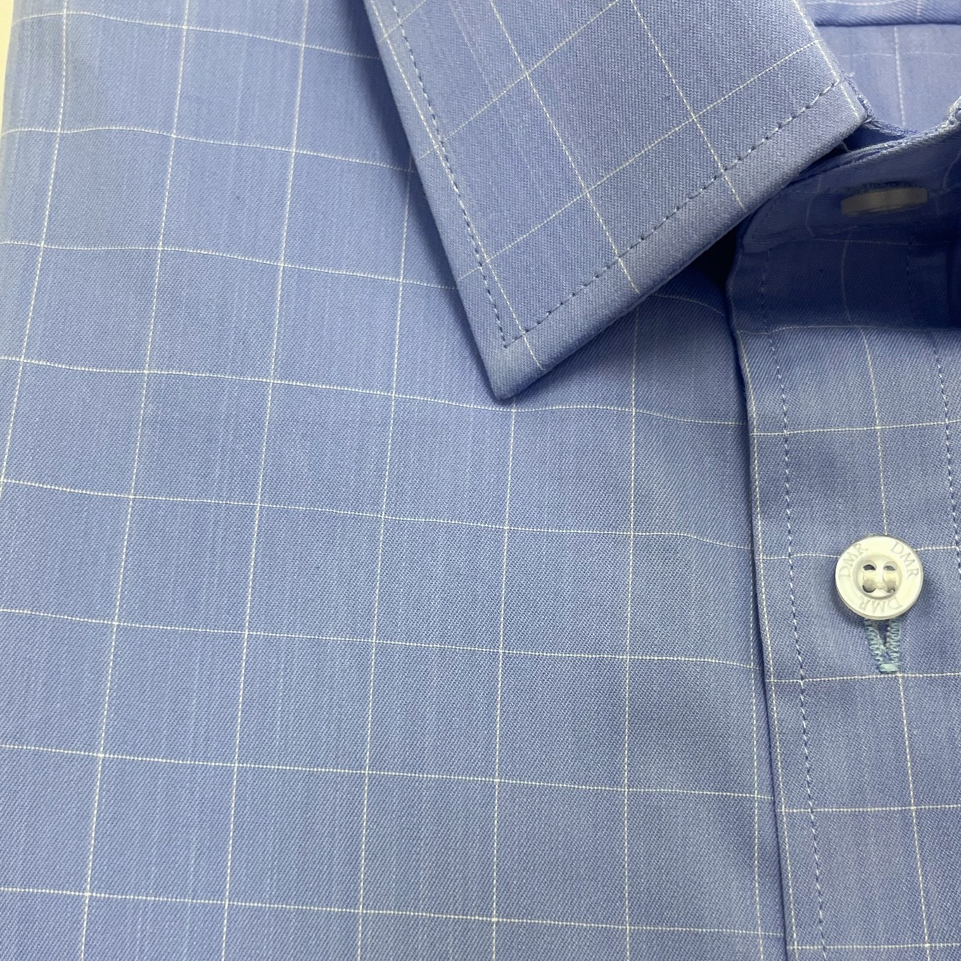 Camisa Sob Medida Algodão Egípcio, Poliamida e Elastano, Azul Clara Com Xadrez Médio Branco - Foto 1